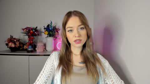 Snapshot of perfectxcindy chatting on 12.22.25 Cindy online show from 12.22.25