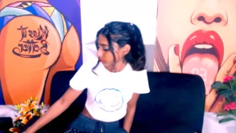 Snapshot of perkbaby chatting on 01.22.25 satins seduction online show from 01.22.25