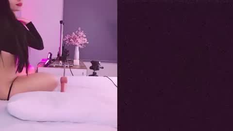 perla_cm online show from 07.10.26