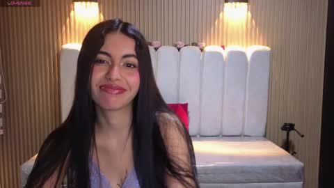 perla_lovely online show from 04.18.26