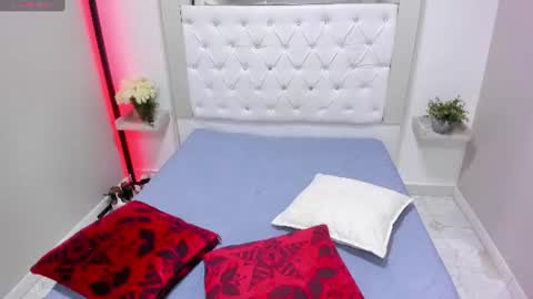 Snapshot of perlaa_sweet_ chatting on 07.10.26 Perla online show from 07.10.26