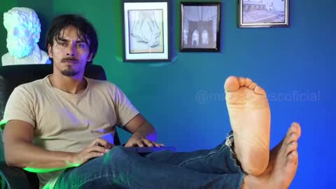 andres    online show from 02.12.25