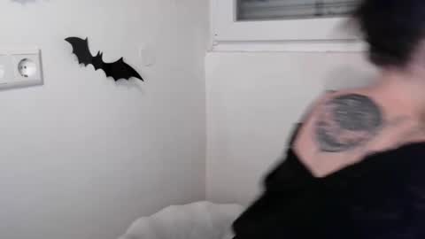 Snapshot of persephones_garden chatting on 12.03.25 Persephone online show from 12.03.25