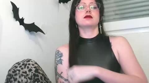 Snapshot of persephones_garden chatting on 01.08.26 Persephone online show from 01.08.26