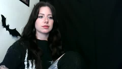 Snapshot of persephones_garden chatting on 01.14.26 Persephone online show from 01.14.26