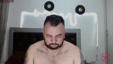 Snapshot of perverseveteranmanxxx chatting on 10.25.25 Carlos online show from 10.25.25