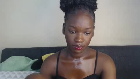 Snapshot of perverted_sweet chatting on 04.18.26 perverted_sweet online show from 04.18.26