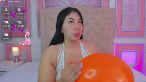 Lily online show from 05.14.26