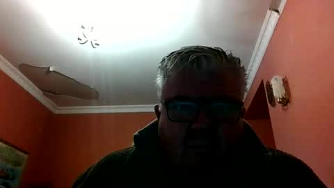 Snapshot of pete112991 chatting on 12.21.25 pete112991 online show from 12.21.25