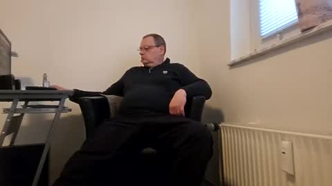 peter_03041976 online show from 12.09.24