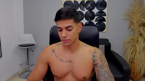 Peter           instagram   Jairquiroga  online show from 03.05.25