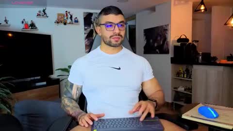 Snapshot of peterjack7 chatting on 12.23.25 Peter Jack online show from 12.23.25