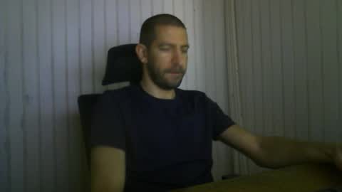 Snapshot of petitcoquin91 chatting on 10.14.25 Paco online show from 10.14.25