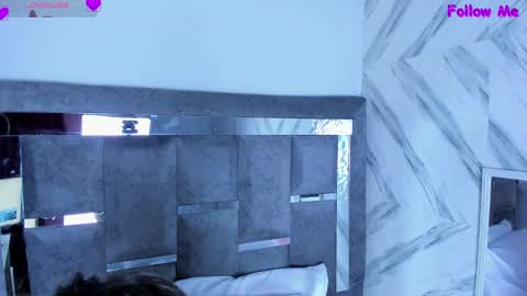 Snapshot of petite_amor chatting on 01.19.25 petite_amor online show from 01.19.25