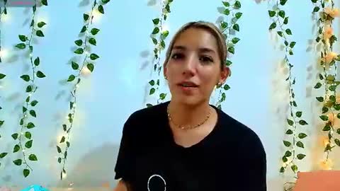 Snapshot of petite_blossom4 chatting on 07.16.26 petite_blossom4 online show from 07.16.26
