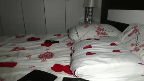 Snapshot of petite_danielle chatting on 09.10.25 petite_danielle online show from 09.10.25