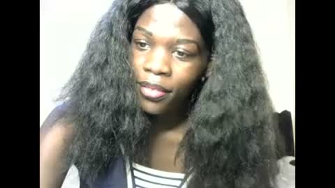 Snapshot of petite_lavi2 chatting on 02.20.25 petite_lavi2 online show from 02.20.25