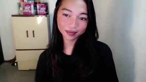 Snapshot of petite_mary69 chatting on 06.11.26 petite_mary69 online show from 06.11.26
