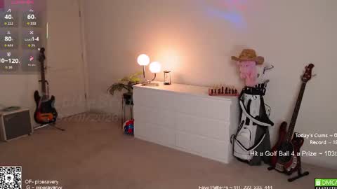 Snapshot of petitebrat chatting on 07.02.26 PiperAvery online show from 07.02.26