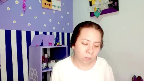 Snapshot of petiteivoryqueen chatting on 06.03.26 danna online show from 06.03.26