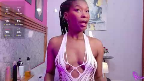 Snapshot of petitelittleebony chatting on 08.01.26 little sharon online show from 08.01.26