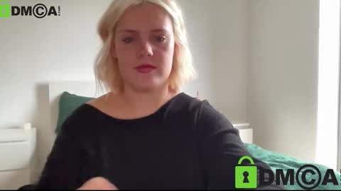 Snapshot of petiteminxlara chatting on 11.07.25 lara online show from 11.07.25