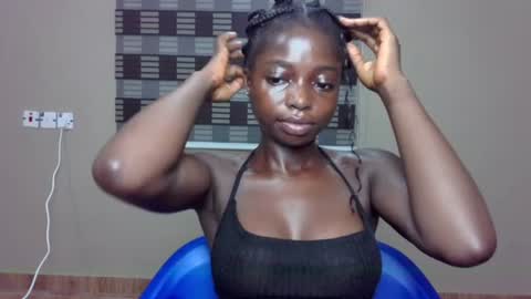 petitexxebony online show from 06.25.26