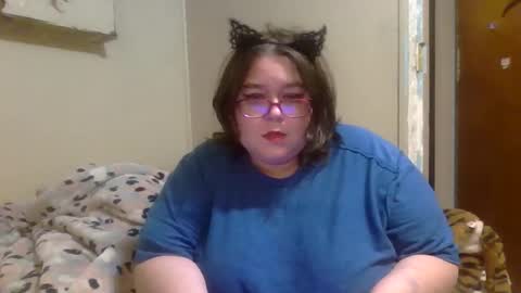 The Aspie Kitty twitterthishunonfire online show from 10.19.25