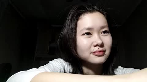 Snapshot of petronilayoshimori chatting on 11.25.25 Hello Viola here online show from 11.25.25