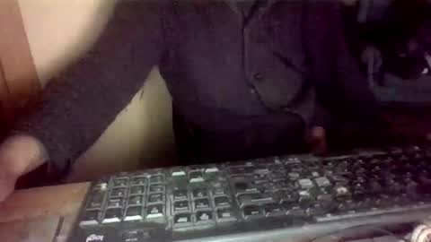 Snapshot of peyo873996 chatting on 04.16.26 peyo873996 online show from 04.16.26