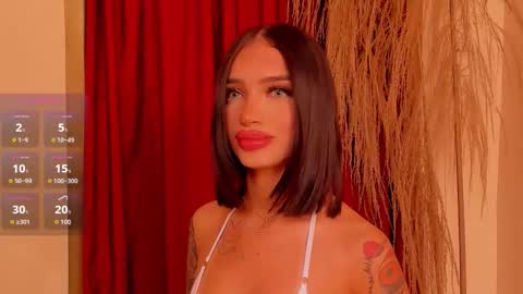 Snapshot of peytonreeds chatting on 10.24.25 Pet Rees online show from 10.24.25