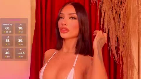 Snapshot of peytonreeds chatting on 11.07.25 Pet Rees online show from 11.07.25