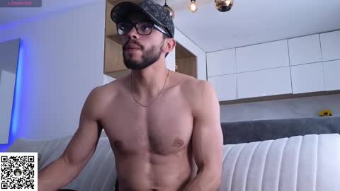 phantom_bigger1 online show from 03.02.26