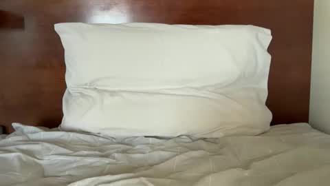 Snapshot of phil1010109 chatting on 12.02.25 phil1010109 online show from 12.02.25