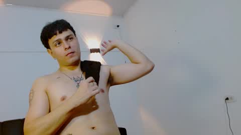 Snapshot of philip_jons chatting on 02.19.26 Philip online show from 02.19.26