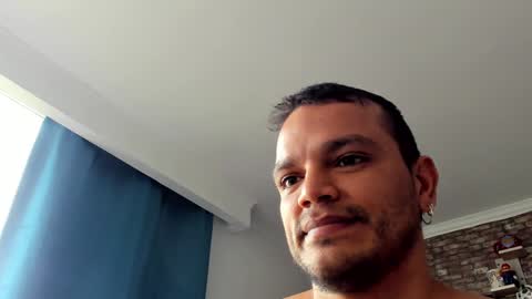 Snapshot of philipe_inzagui chatting on 12.22.24 Philipe online show from 12.22.24