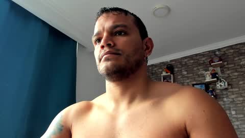 Snapshot of philipe_inzagui chatting on 01.26.25 Philipe online show from 01.26.25