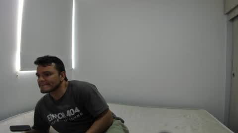 Snapshot of philipe_inzagui chatting on 09.28.25 Philipe online show from 09.28.25