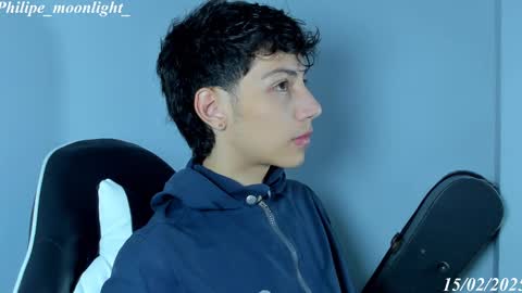 Phil.   INDEPENDENT MODEL online show from 02.15.25