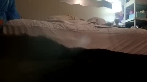 Snapshot of phillipdee chatting on 11.04.25 phillipdee online show from 11.04.25