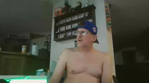 Snapshot of philuup225694 chatting on 11.10.25 philuup225694 online show from 11.10.25