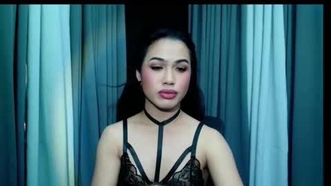 Snapshot of phlaura chatting on 02.03.26 laura online show from 02.03.26