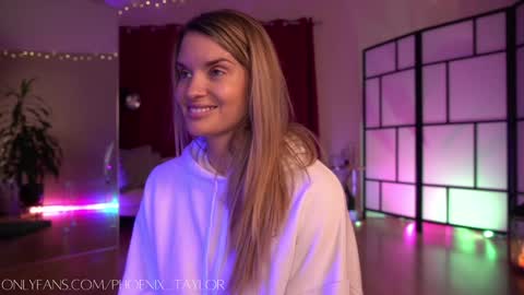 Snapshot of phoenix_taylor chatting on 12.07.24 PHOENIX TAYLOR online show from 12.07.24
