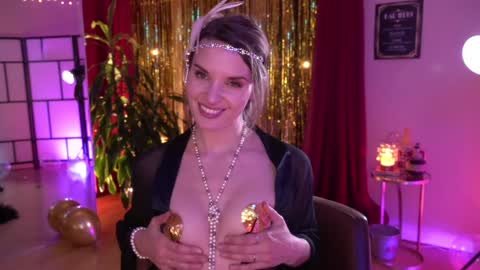 Snapshot of phoenix_taylor chatting on 01.01.25 PHOENIX TAYLOR online show from 01.01.25