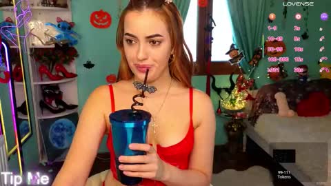 Selena online show from 10.22.25