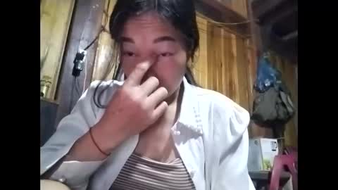 Snapshot of phuong_vietnam chatting on 05.18.26 phuong_vietnam online show from 05.18.26