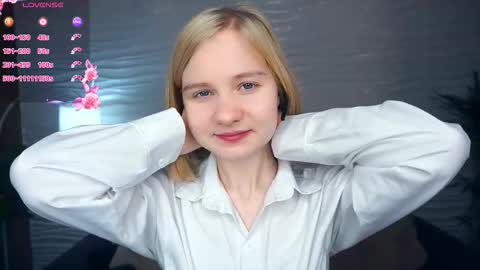 Snapshot of phyllisearney chatting on 12.15.25 Hann G. Jones online show from 12.15.25