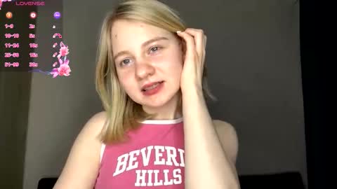 Snapshot of phyllisearney chatting on 02.14.26 Hann G. Jones online show from 02.14.26