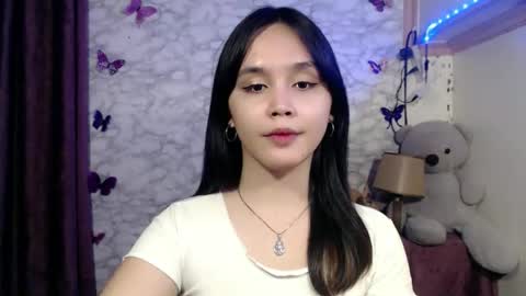 Ms Pia online show from 04.19.26