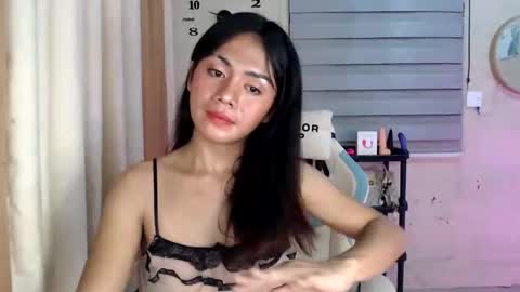 Pia online show from 02.10.26